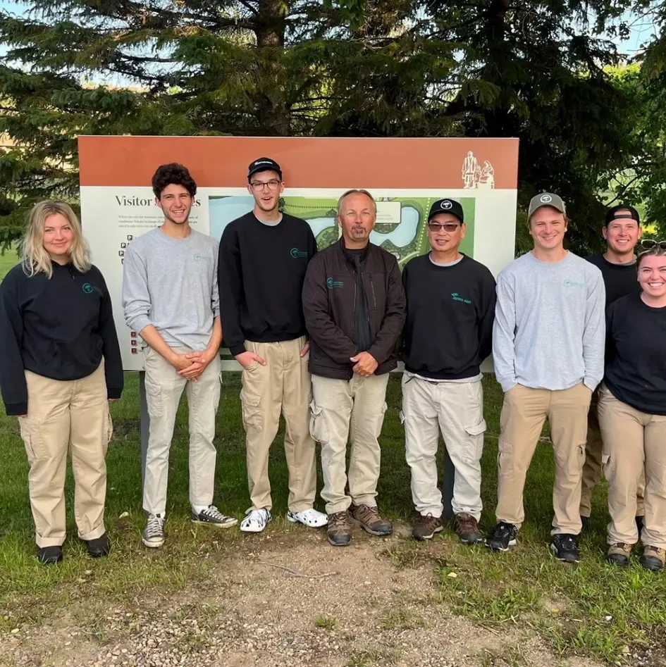 Green Oasis Services crew group photo
